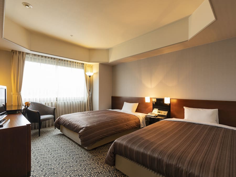 Desk, blackout drapes, iron/ironing board, free WiFi
