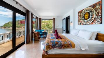 Grand Seaview Room | Free minibar items, in-room safe