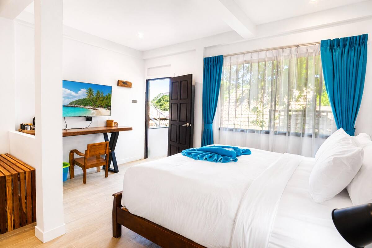 Premium bedding, pillow-top beds, free minibar items, in-room safe
