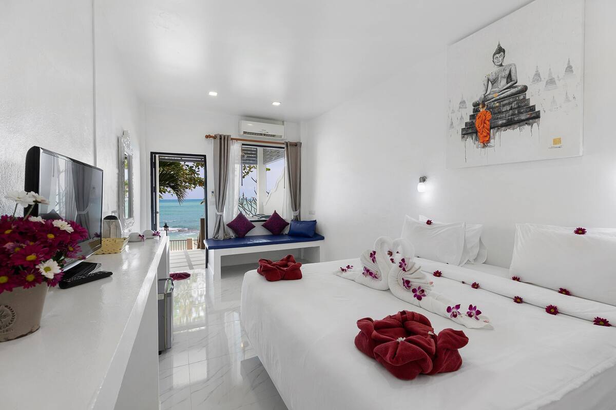 Premium bedding, pillow-top beds, free minibar items, in-room safe
