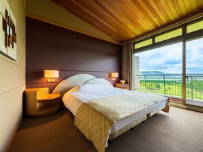 Double Suite Room | In-room safe, desk, blackout curtains, iron/ironing board - Aso Resort Grandvrio Hotel (Aso)