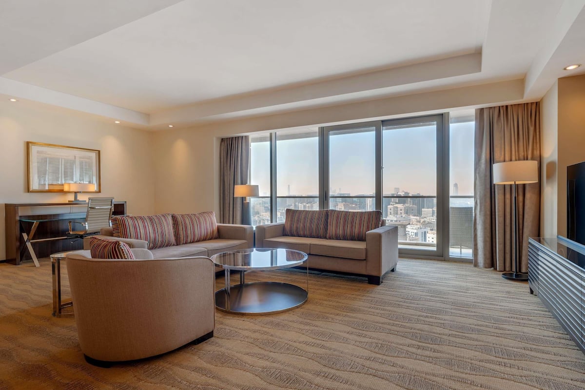 2 slaapkamers, een minibar, een kluis op de kamer, een bureau