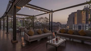 Frokost, lunsj og middag serveres, internasjonale retter