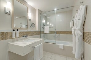 Combined shower/bathtub, eco-friendly toiletries, hair dryer, bathrobes