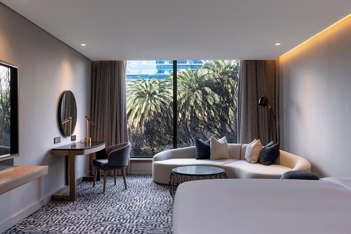 Studio, Mountain View | Premium bedding, minibar, in-room safe, individually decorated