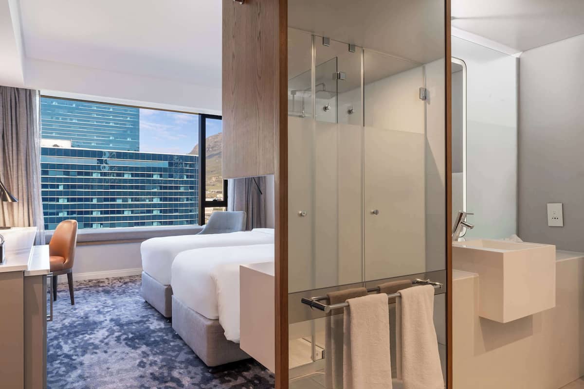 Chambre Premium, vue montagne | Literie de qualité supérieure, minibar, coffres-forts dans les chambres