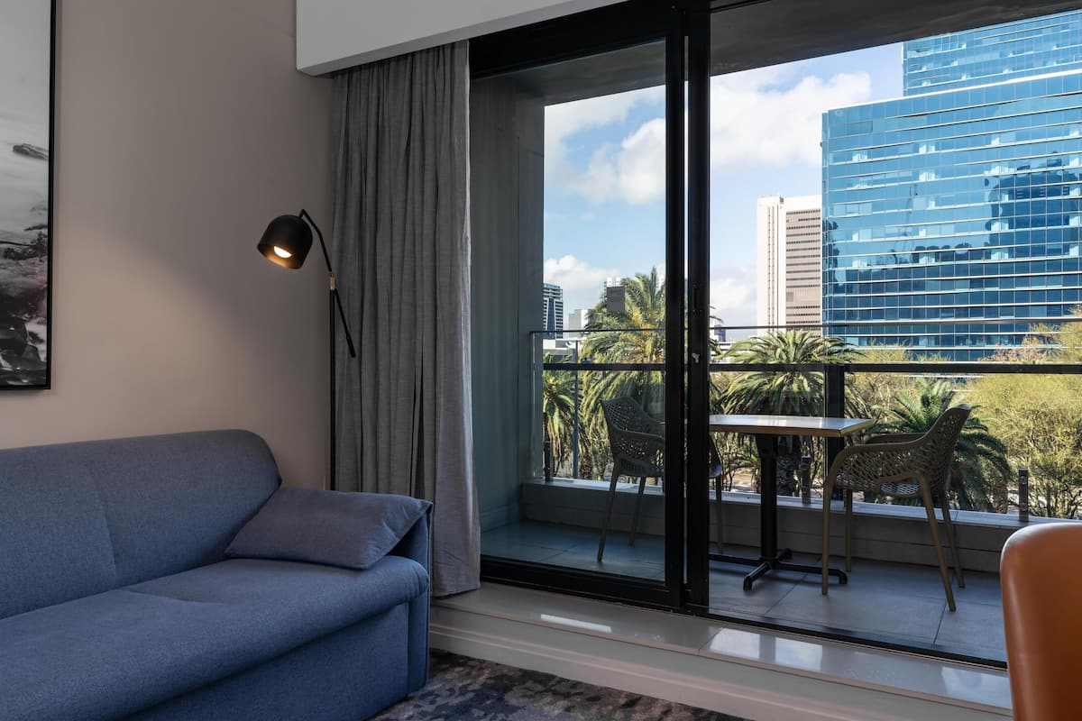 Junior Room, Balcony, Mountain View | Premium bedding, minibar, in-room safe, individually decorated