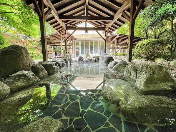 Hot springs - Route-Inn Grantia Fukuokamiyawaka-wakitaonsen- (Miyawaka)