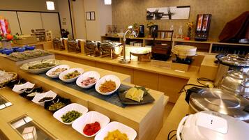 Desayuno buffet diario (JPY 1800 por persona)