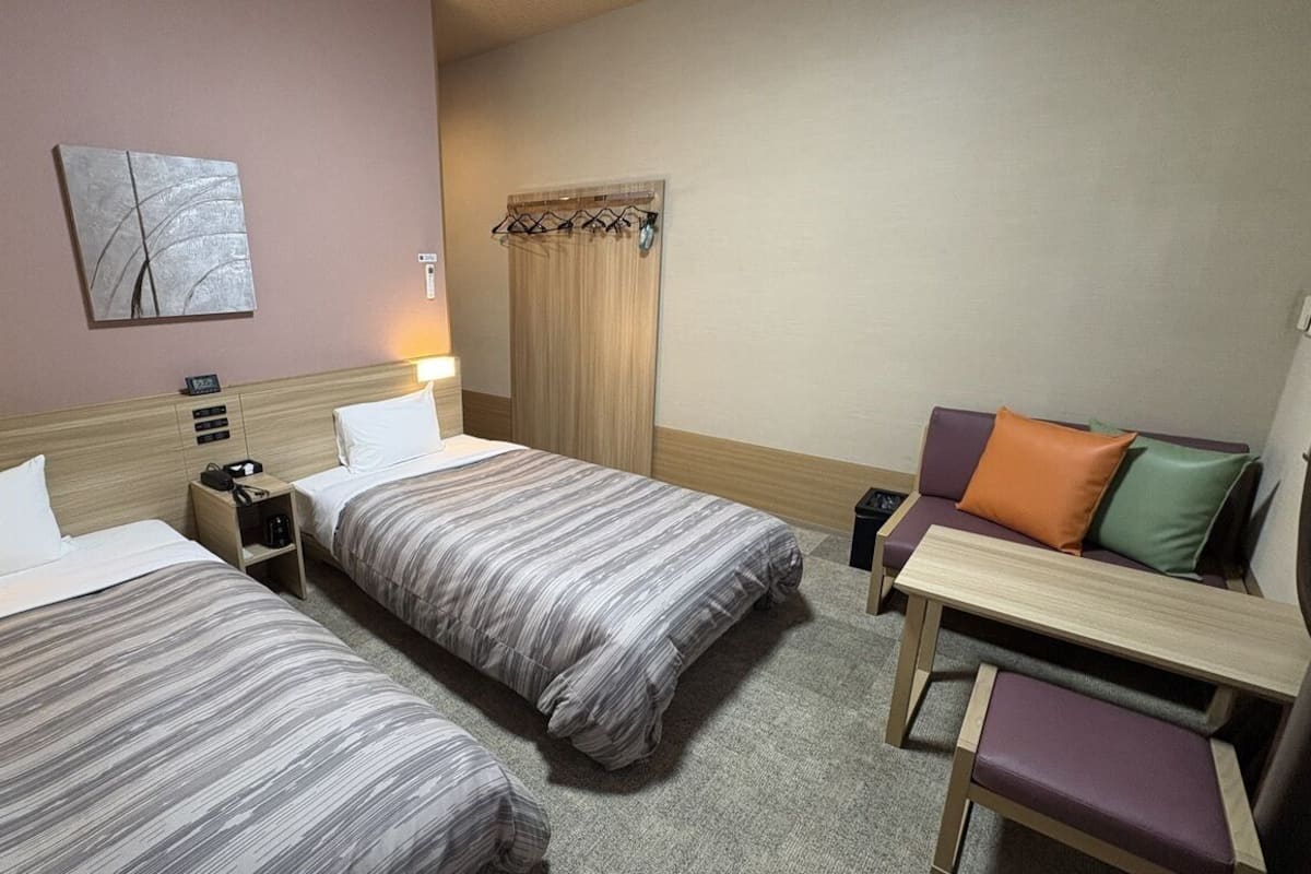 Desk, WiFi (free), bed sheets