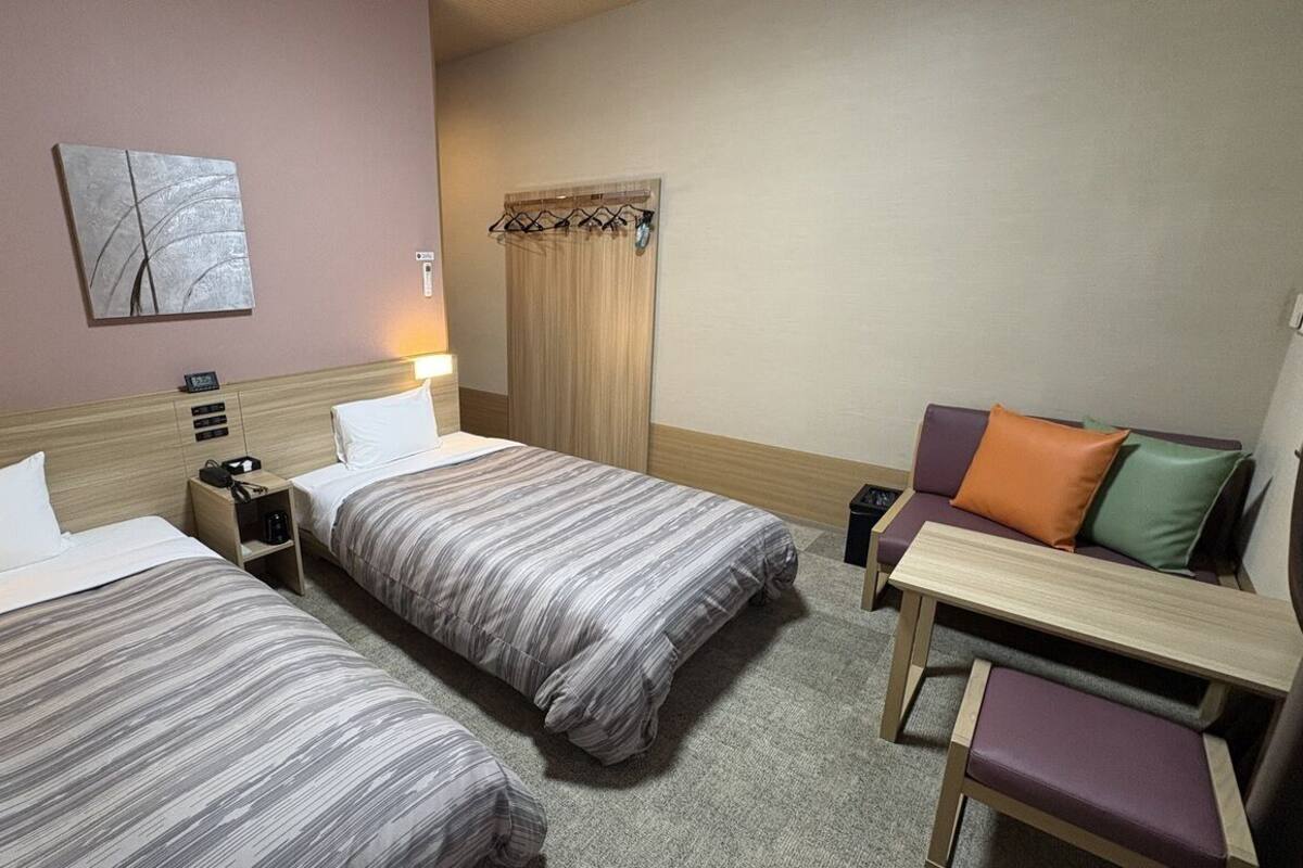 Desk, WiFi (free), bed sheets