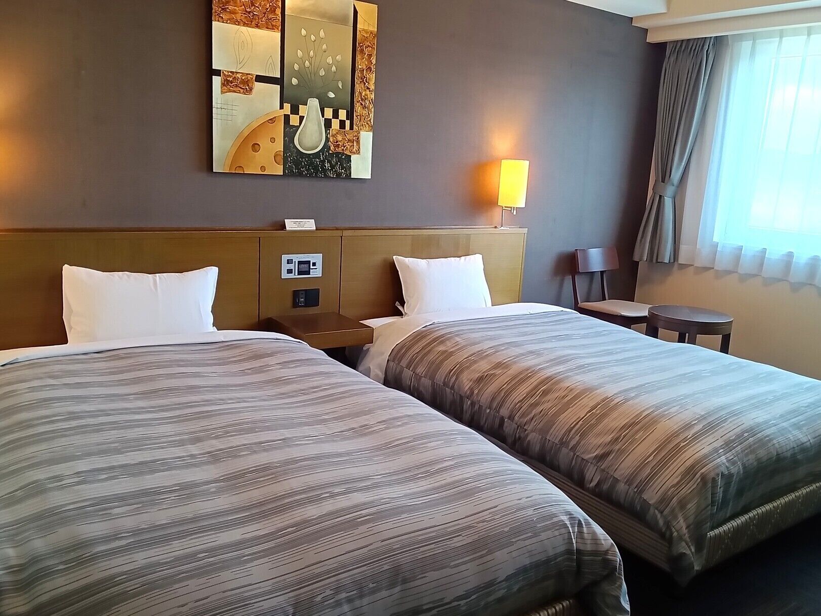 Free WiFi, bed sheets