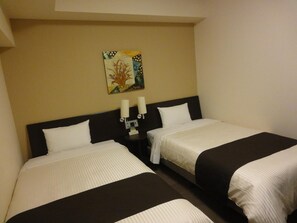 책상, 암막 커튼, 다리미/다리미판, 무료 WiFi