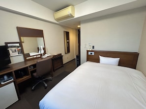 Desk, free WiFi, bed sheets