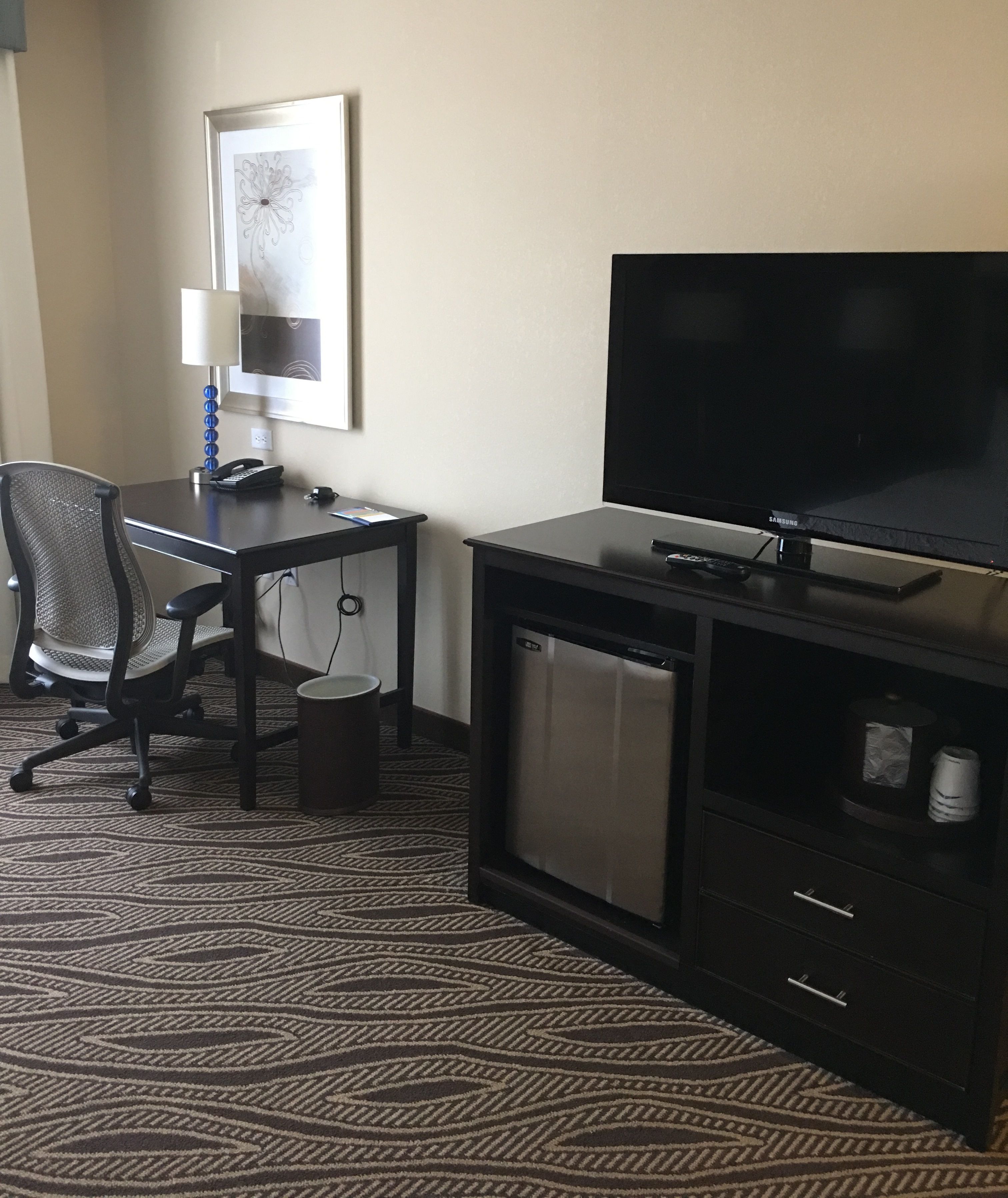 two queen access | desk, soundproofing, iron/ironing board, free wifi