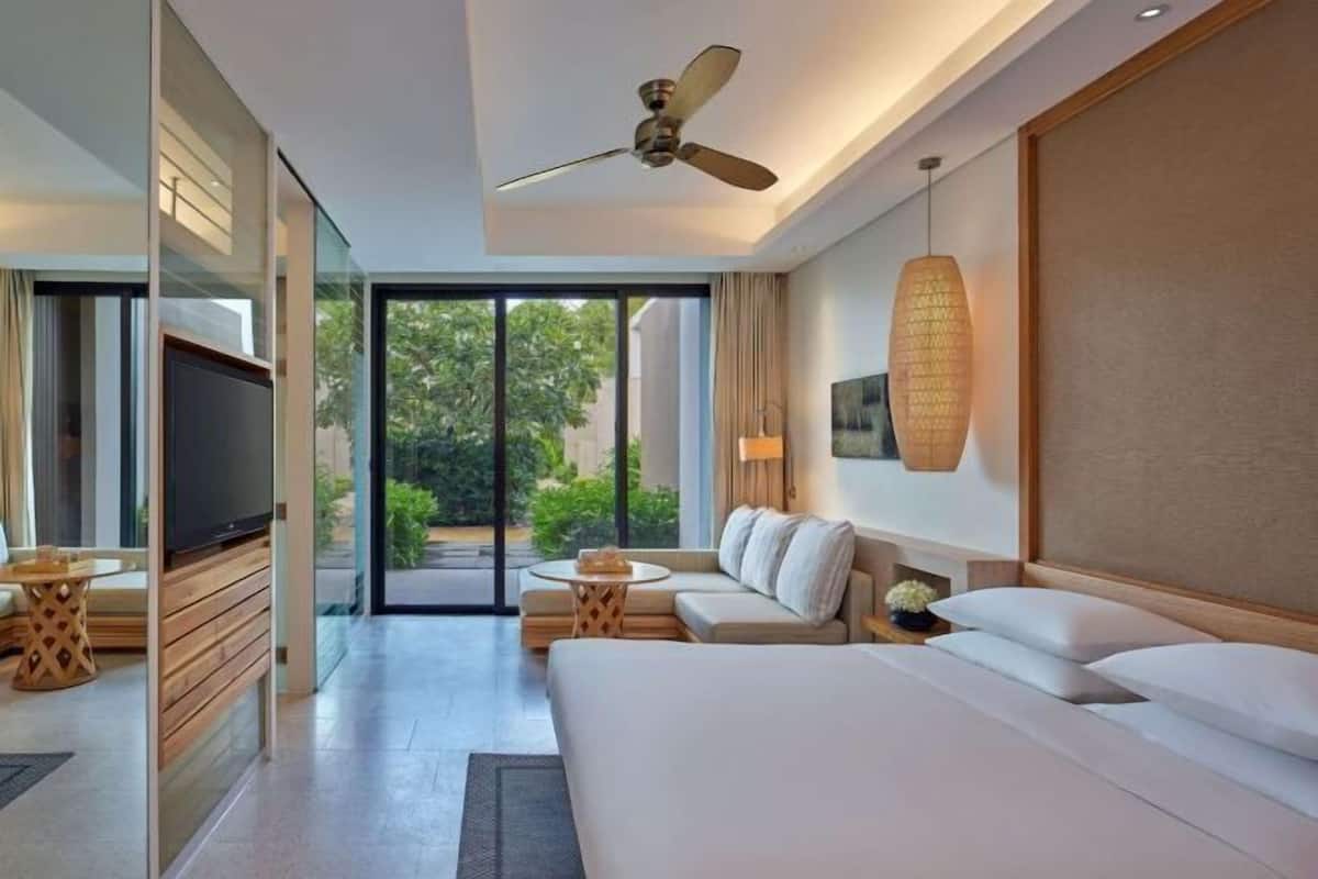 2 bedrooms, minibar, in-room safe, individually decorated