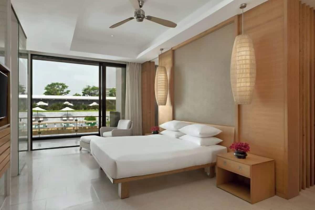 2 bedrooms, minibar, in-room safe, individually decorated