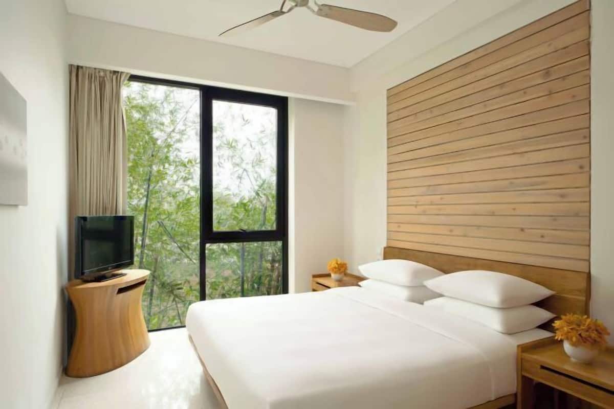 2 bedrooms, minibar, in-room safe, individually decorated