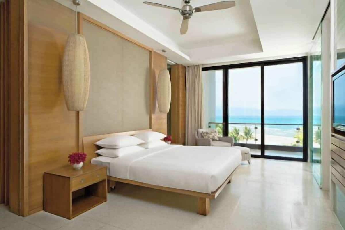 2 bedrooms, minibar, in-room safe, individually decorated