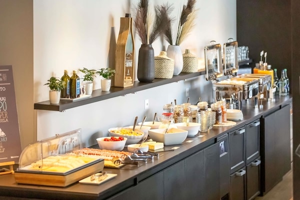 Daily continental breakfast for a fee