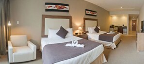 Deluxe Queen Room - 2 Queen beds