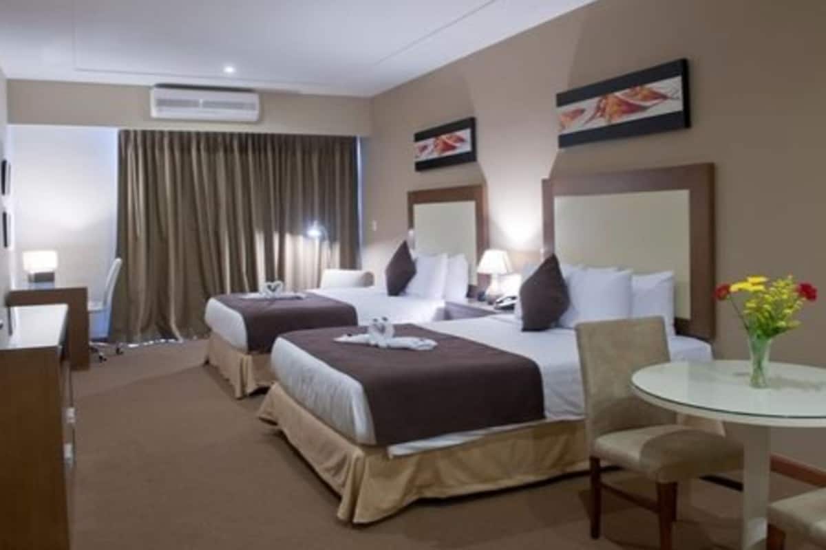 Deluxe Queen Room - 2 Queen beds