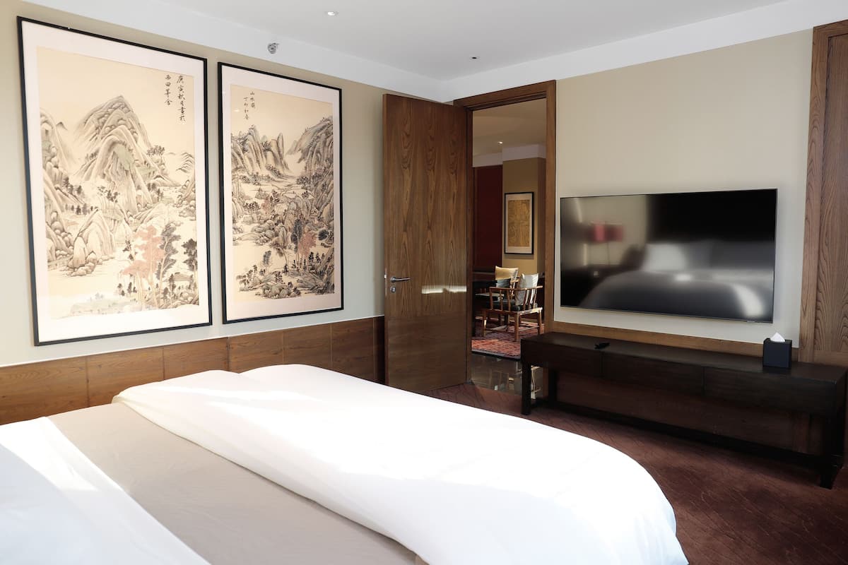 Suite Club, 1 chambre, non-fumeurs | Literie de qualité supérieure, minibar, coffres-forts dans les chambres