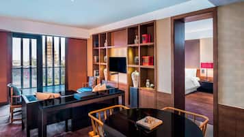 Club Room, 1 Bedroom, Non Smoking