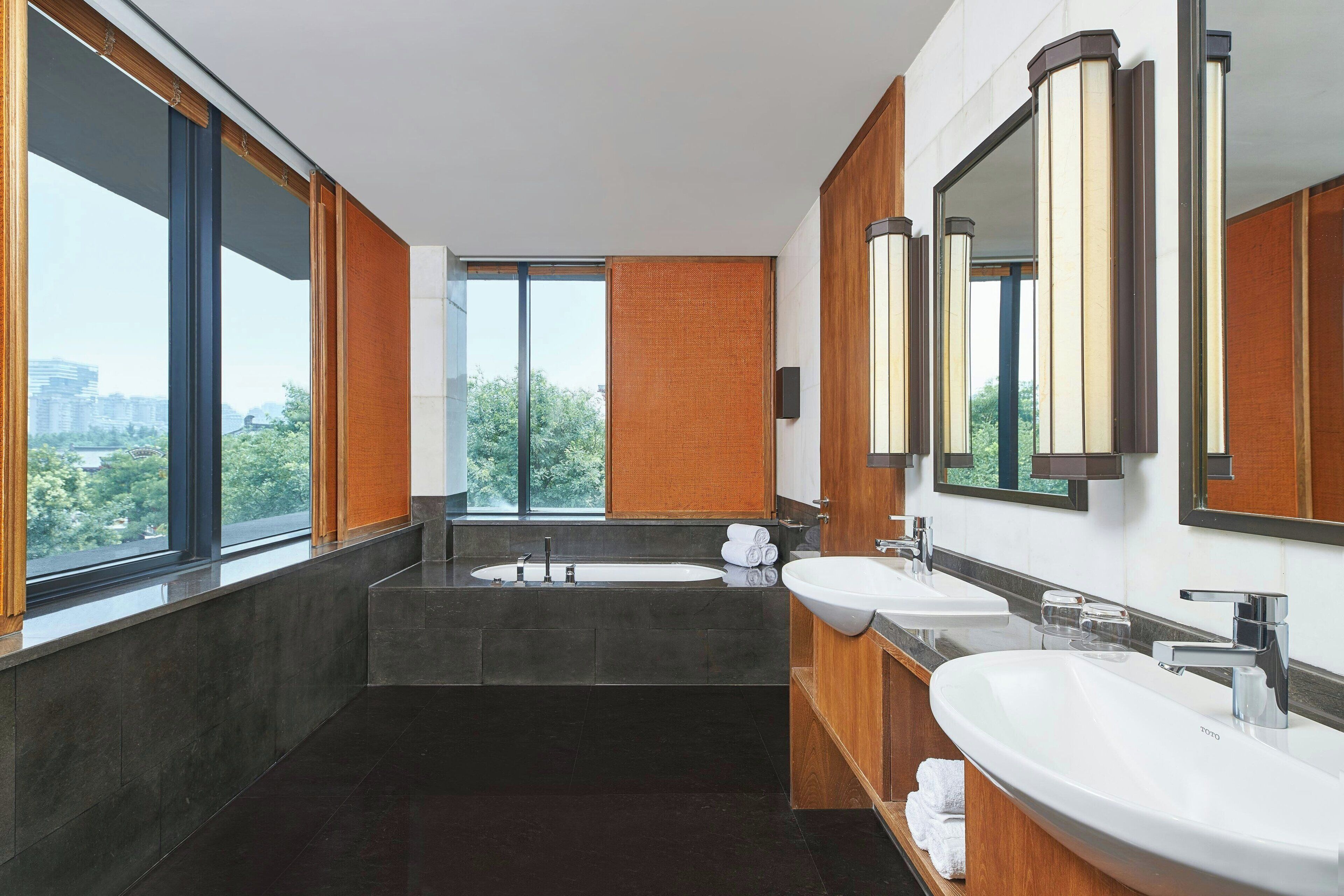 executive suite, 1 bedroom | bathroom | separate bathtub and shower, rainfall showerhead, free toiletries