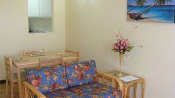 Kamar Standar, 1 Tempat Tidur Double, dapur | Ruang keluarga | TV