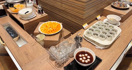 Hotel Route Inn Naha Tomariko