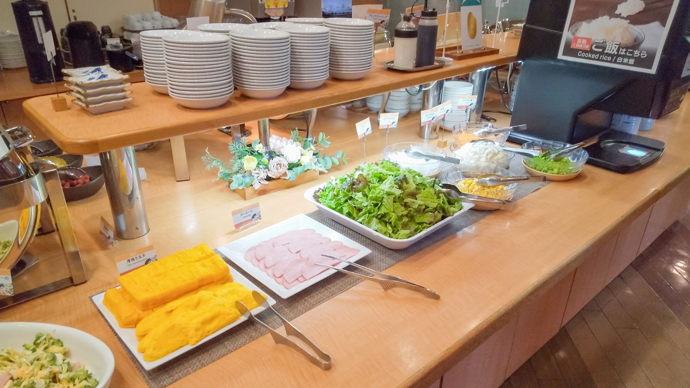 Päivittäinen buffetaamiainen maksusta