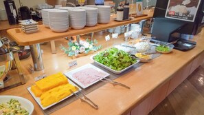 Frokostbuffé hver dag (mot et tillegg)