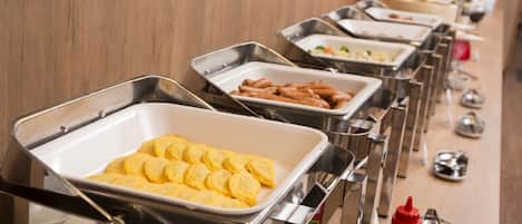Petit déjeuner buffet