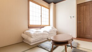 Japanese Room up to 4 guests (Non-Smoking) | Free WiFi, bed sheets - Seiki Kyoto Station (Kyoto)