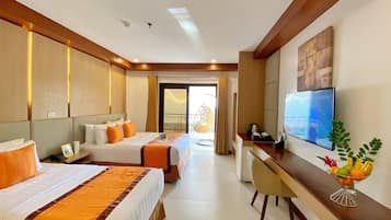 Phòng 3 Superior | Minibar, két bảo mật tại phòng, bàn