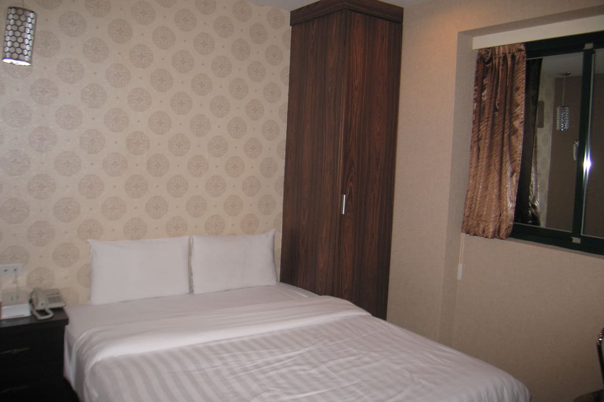 Standard Room, 1 Double Bed | WiFi (free)