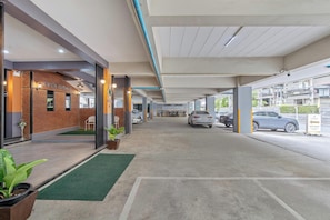 Free self parking