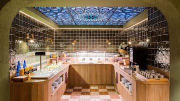 Daily buffet breakfast (EUR 14 per person)