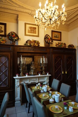 Breakfast area - Hotel Asiris (Bruges)