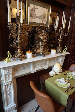 Breakfast area - Hotel Asiris (Bruges)