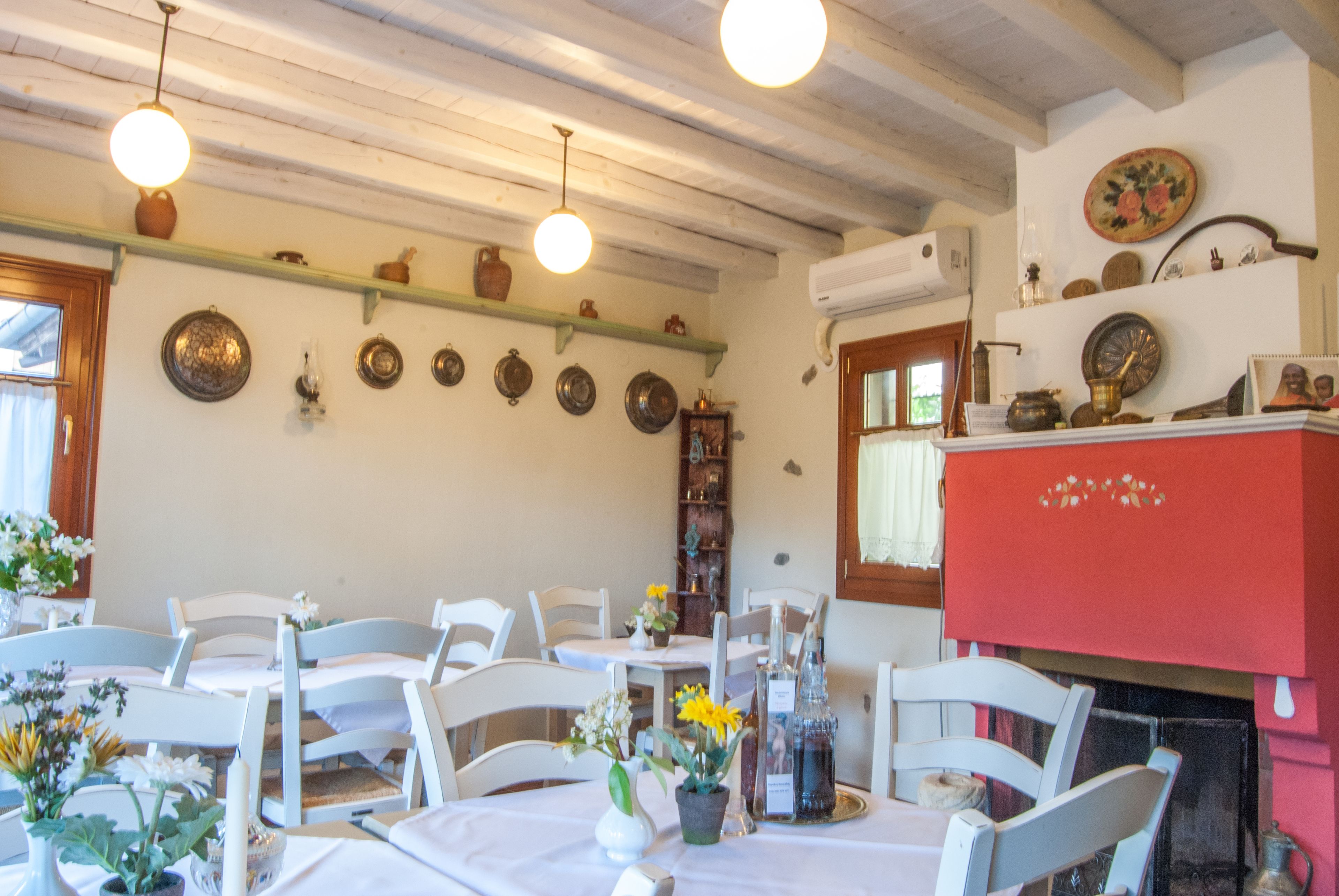 breakfast, lunch, dinner served; garden views