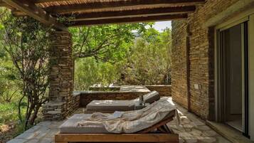 Stone House near the beach | Terrace/patio