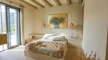 Ropa de cama de alta calidad, minibar, sistema de insonorización y wifi