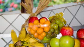 Free daily buffet breakfast