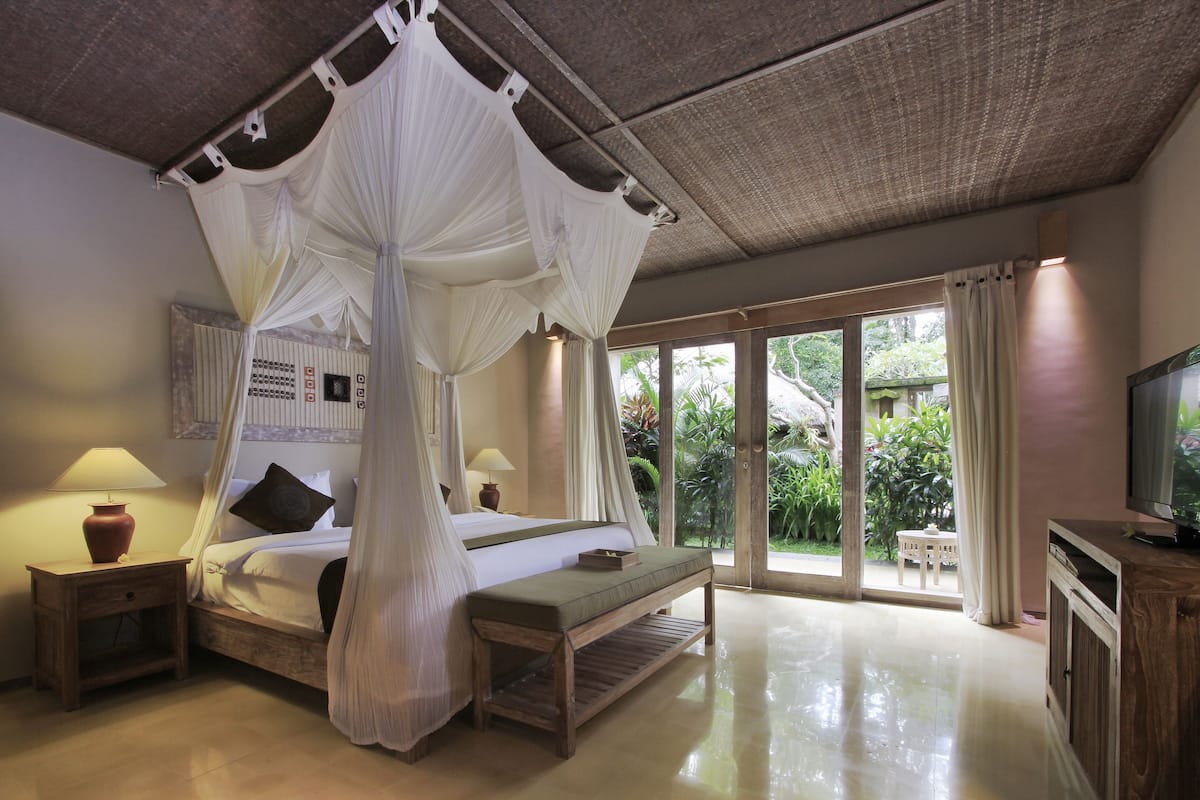Sunia Deluxe Room