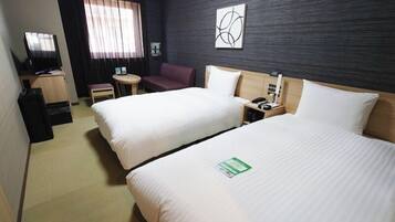 Desk, iron/ironing board, free WiFi, bed sheets