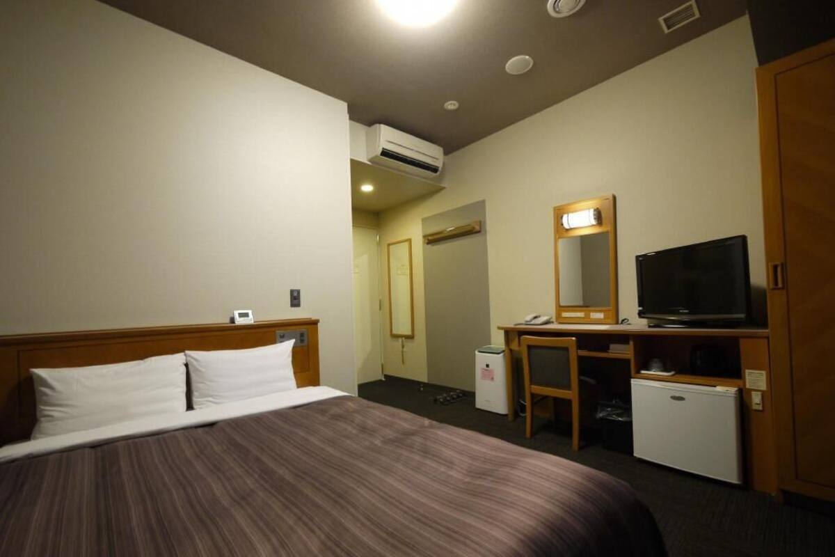 1 bedroom, in-room safe, desk, free WiFi