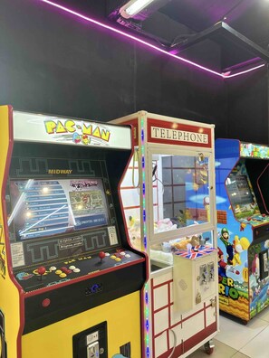 Arcade - DG Budget Hotel Salem (Pasay)