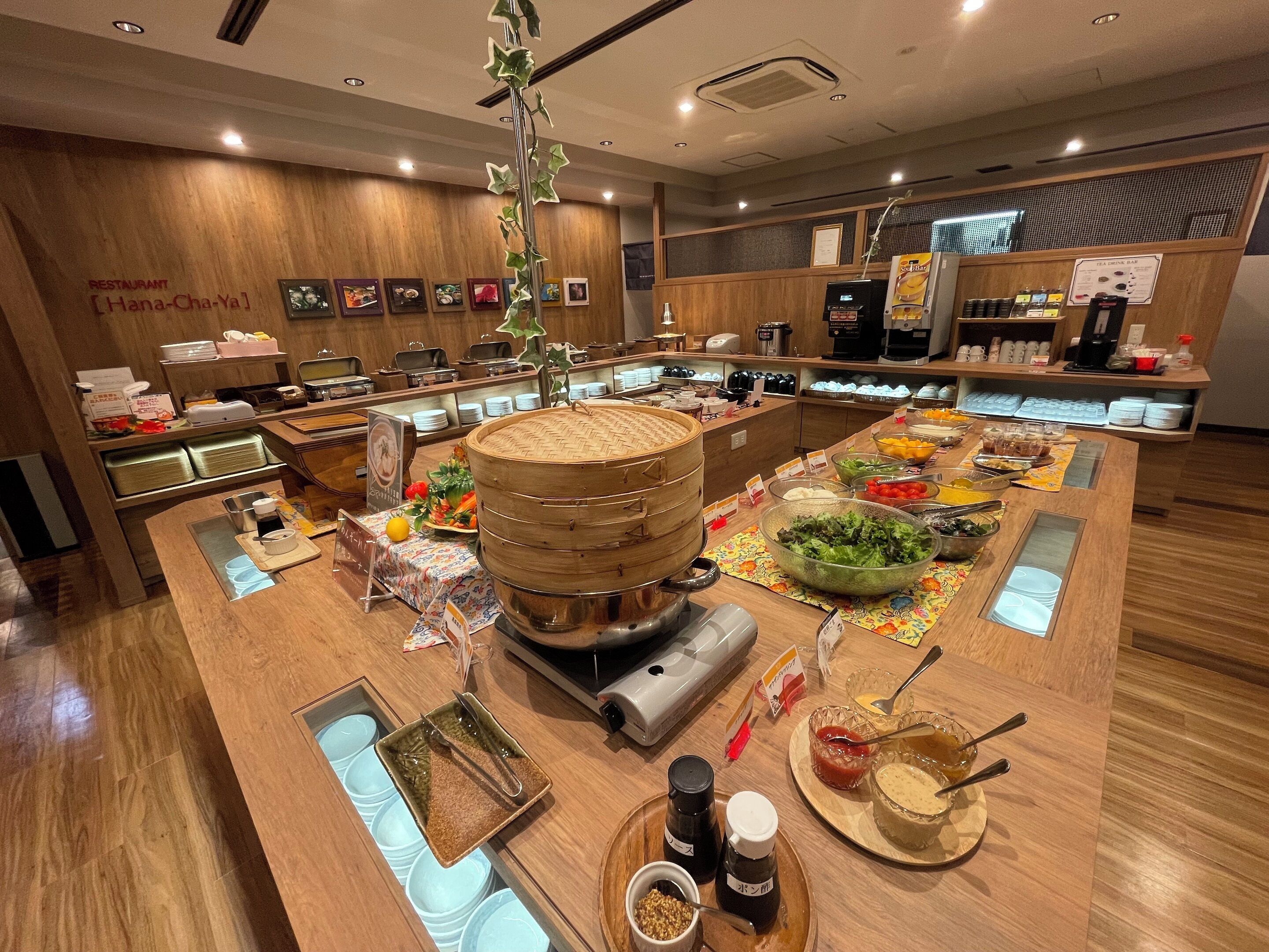 Bữa sáng buffet hàng ngày với phụ phí nhỏ 